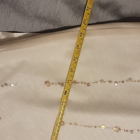 Long white skirt - Picture 6 of 8